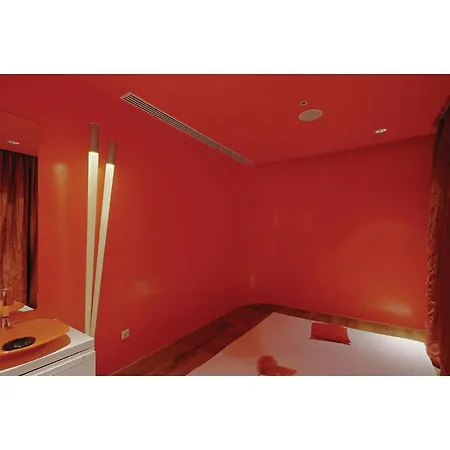 Apartment Stunning In With Outdoor Swimming Pool, Sauna And 2 Bedrooms Novi Vinodolski